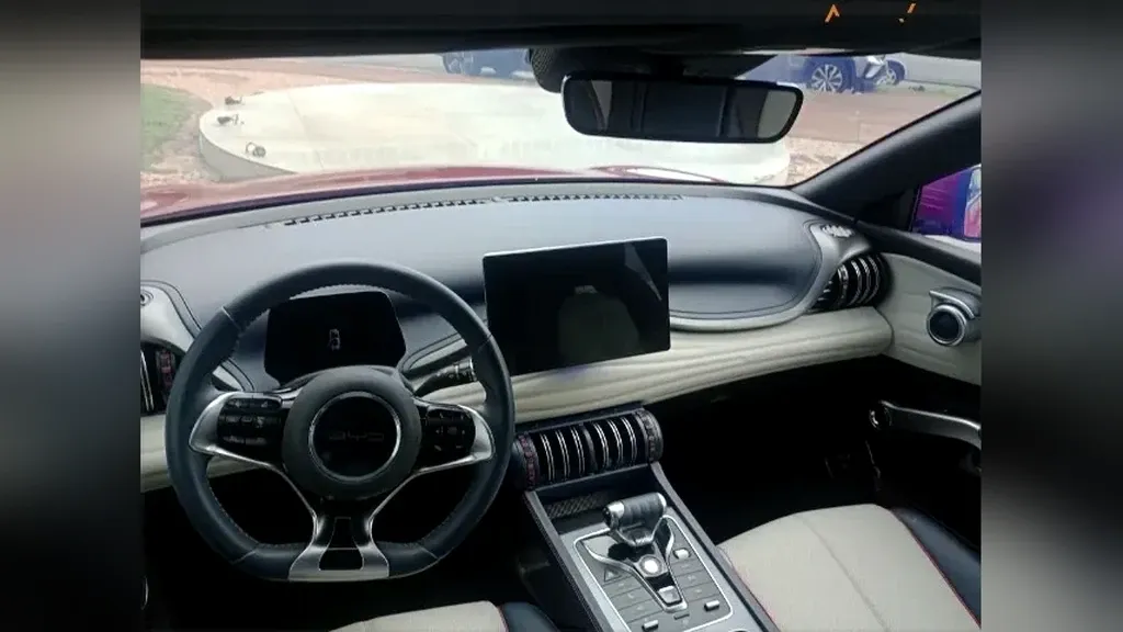 BYD Yuan Plus - Imagem 6