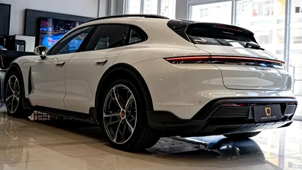 Porsche Taycan - Imagem 8