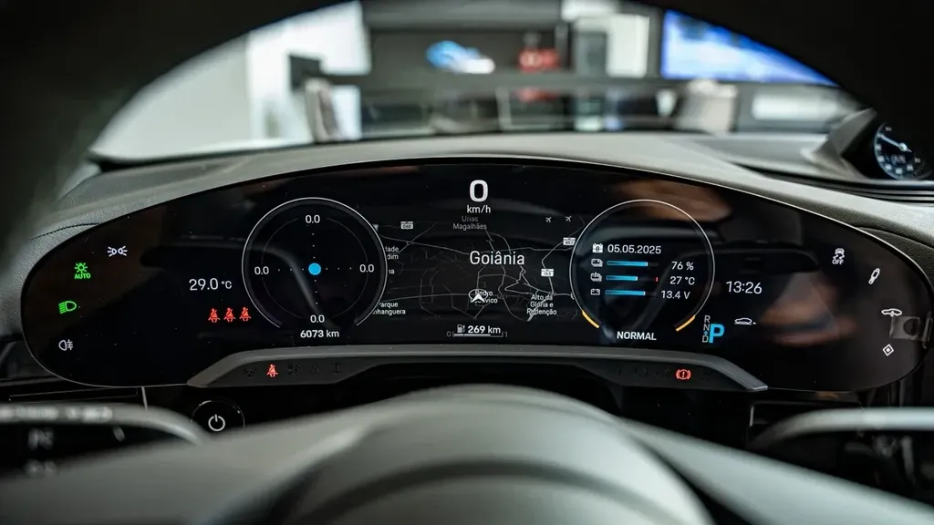 Porsche Taycan - Imagem 9