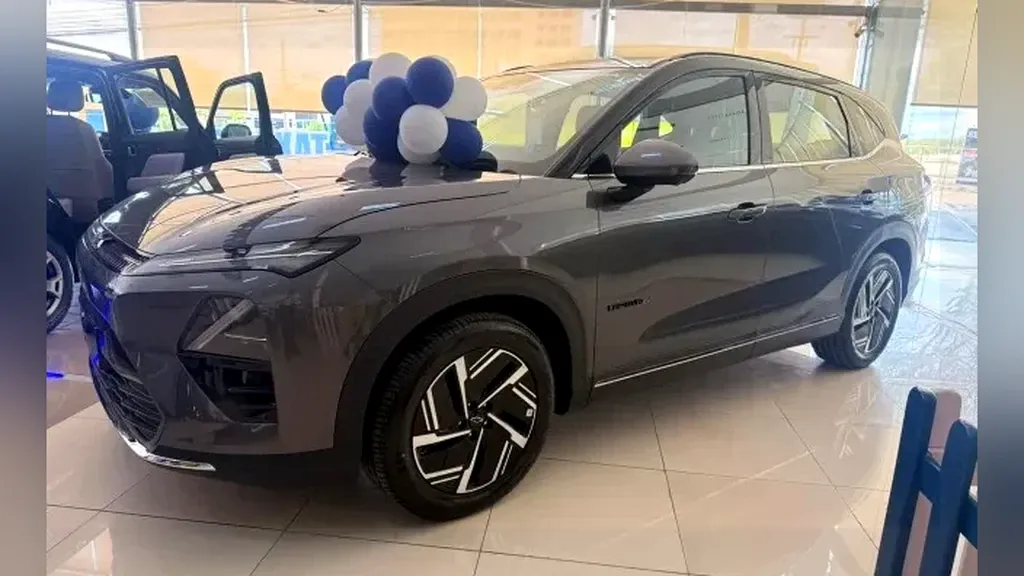 Chevrolet Captiva EV - Imagem 3