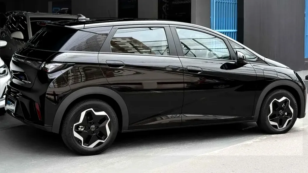 BYD Dolphin - Imagem 18