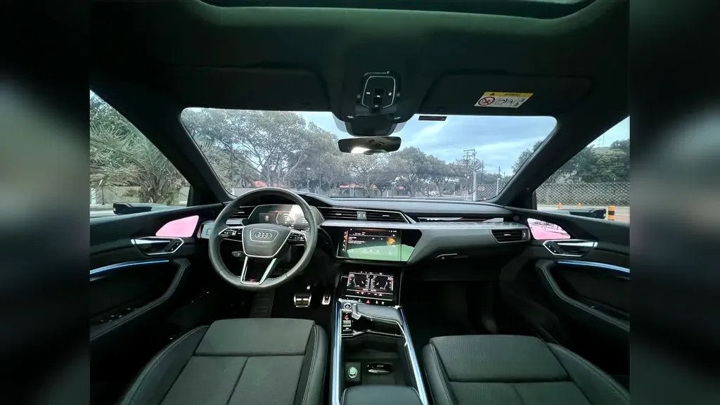 Audi Q8 E-tron - Imagem 8