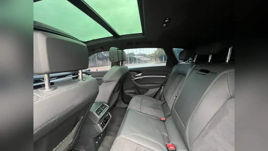 Audi Q8 E-tron - Imagem 10