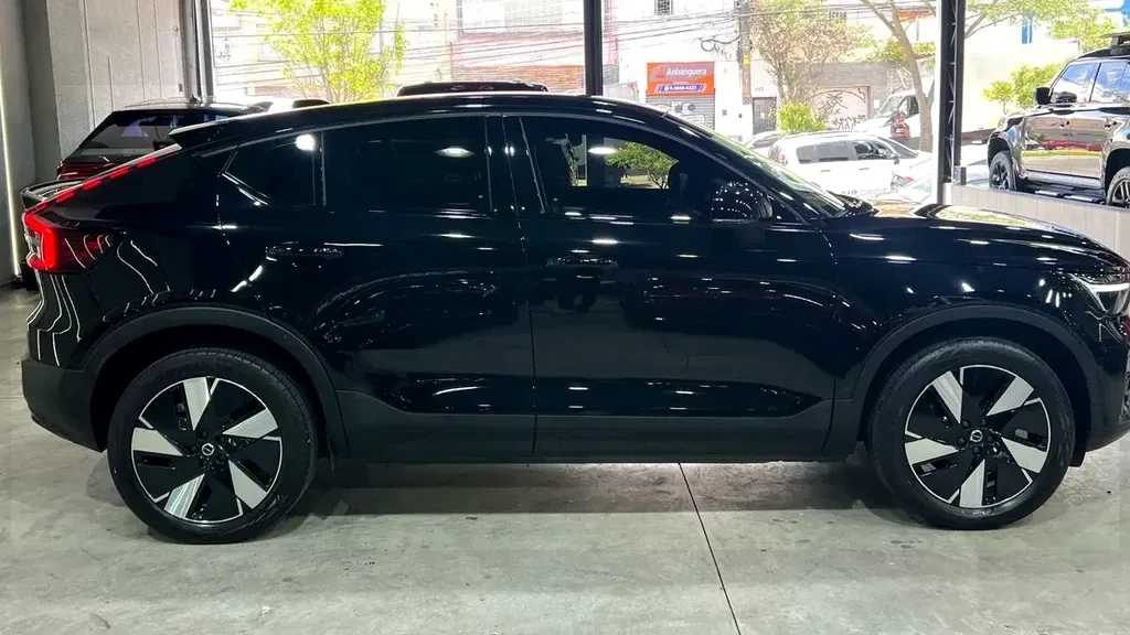 Volvo C40 Recharge - Imagem 8