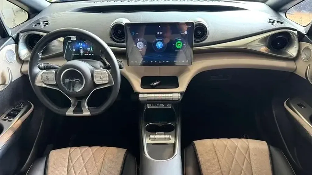 BYD Dolphin - Imagem 2