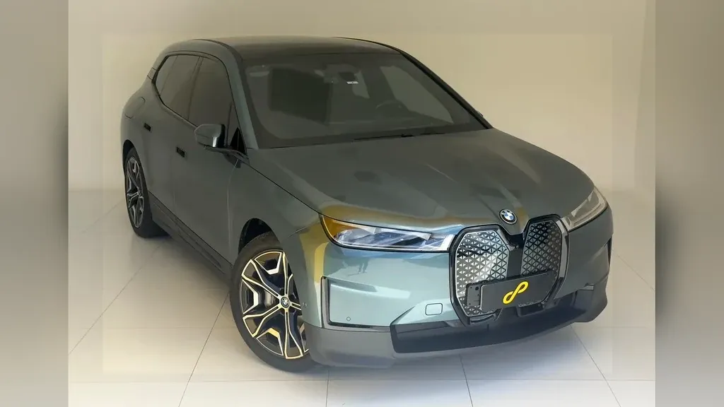BMW Ix - Imagem 16