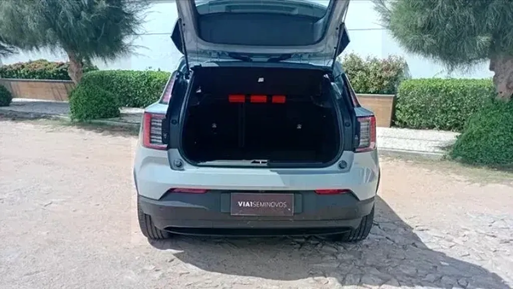 Volvo EX30 - Imagem 7