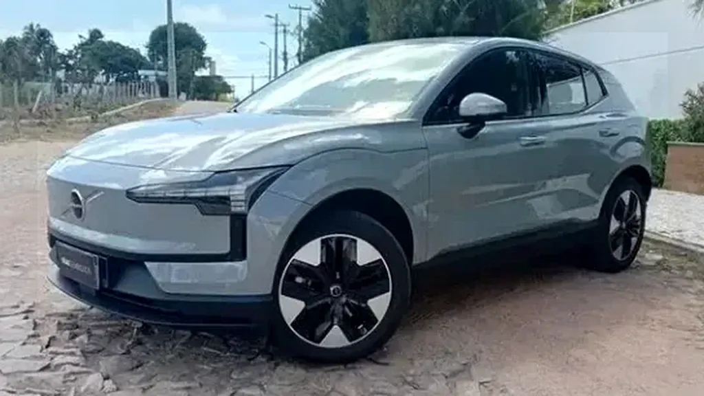 Volvo EX30 - Imagem 3