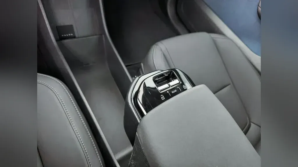 Volvo EX30 - Imagem 11