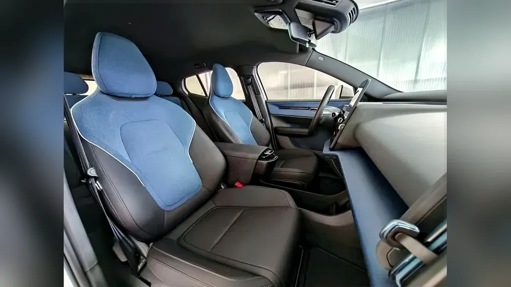 Volvo EX30 - Imagem 15