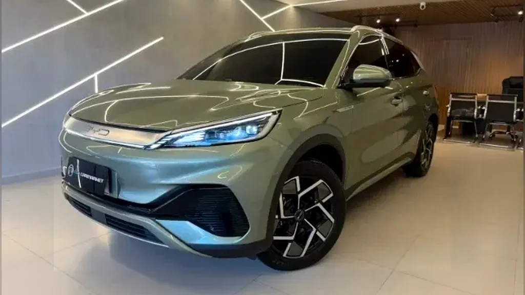 Foto de um byd yuan plus