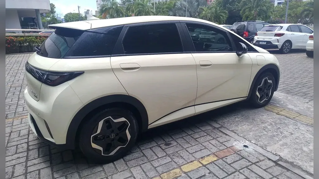 BYD Dolphin - Imagem 4