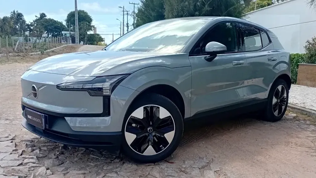 Volvo EX30 - Imagem 2
