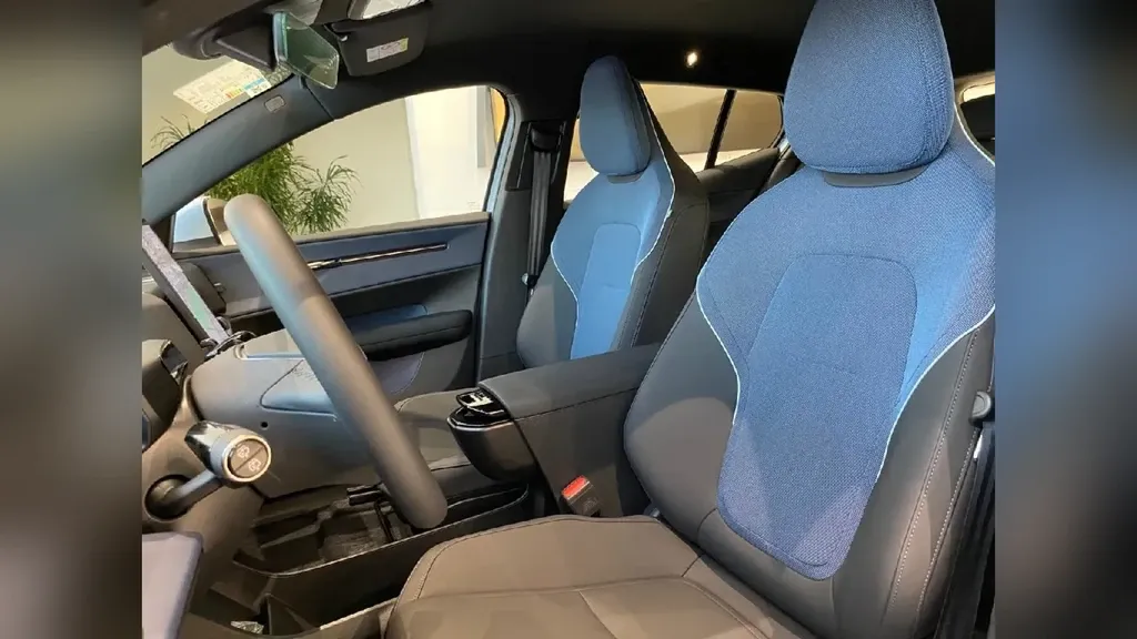 Volvo EX30 - Imagem 11