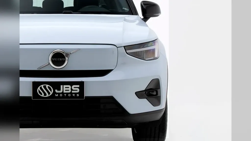 Volvo XC40 Recharge - Imagem 3