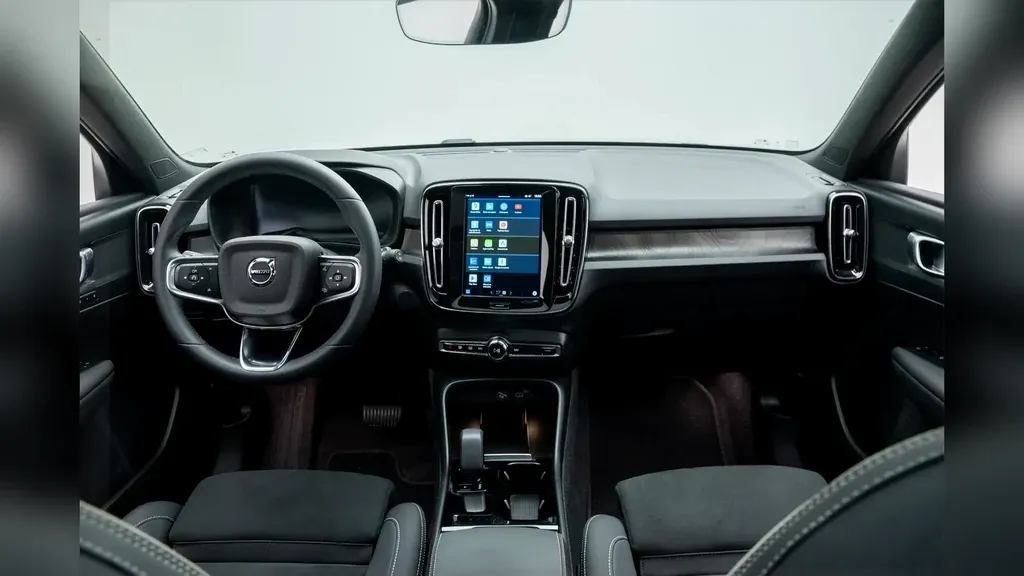 Volvo XC40 Recharge - Imagem 11