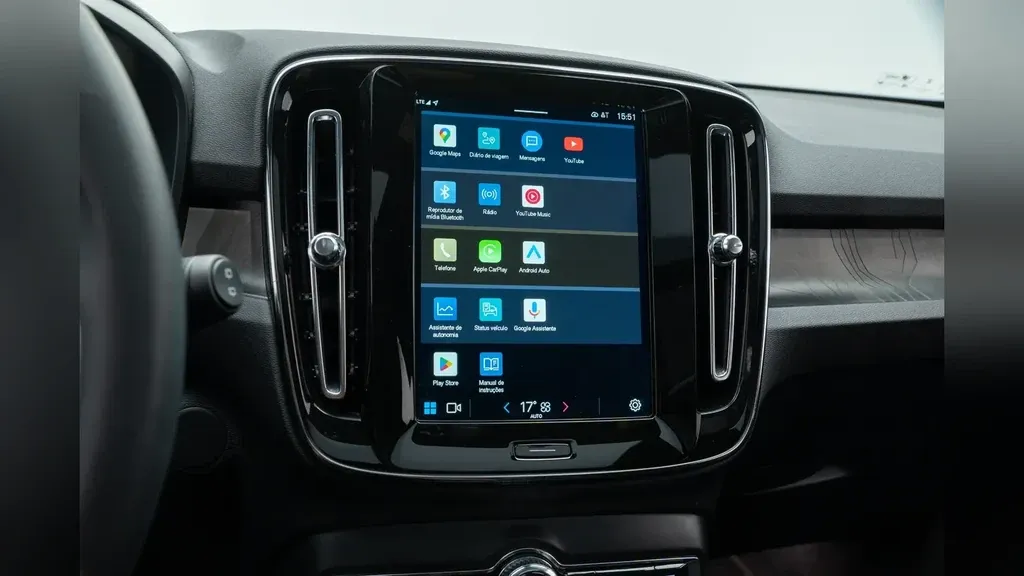 Volvo XC40 Recharge - Imagem 13