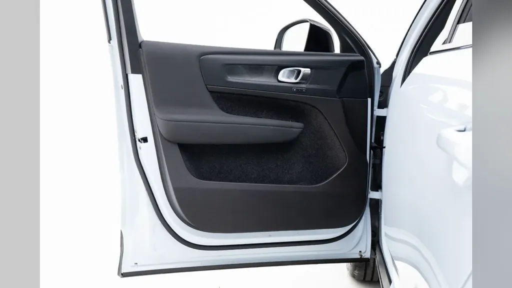 Volvo XC40 Recharge - Imagem 20