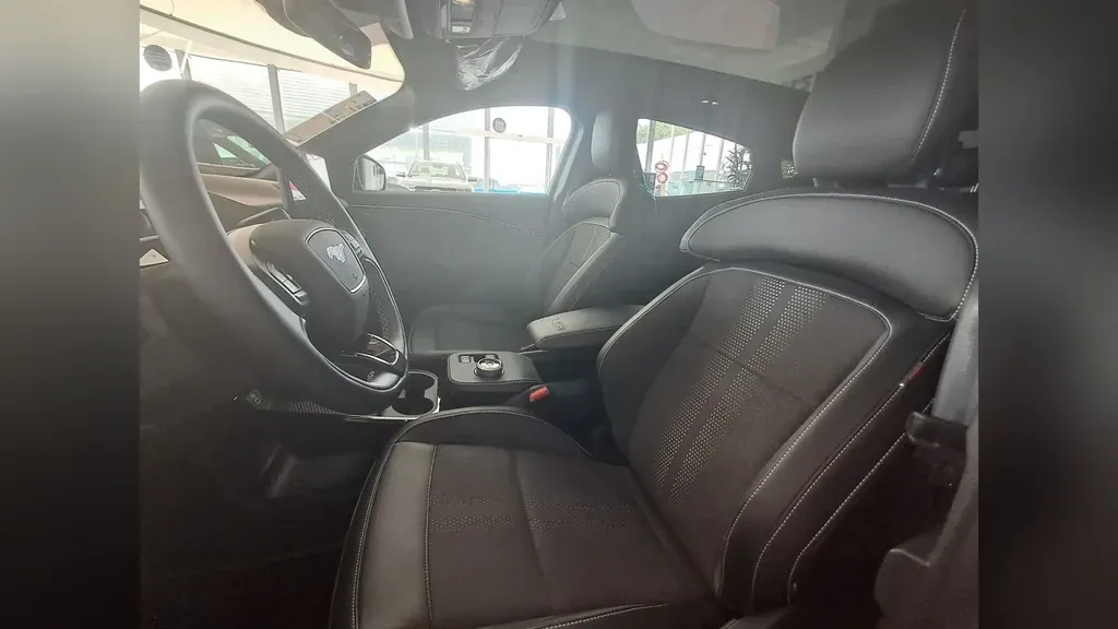 Ford Mustang Mach-e - Imagem 10