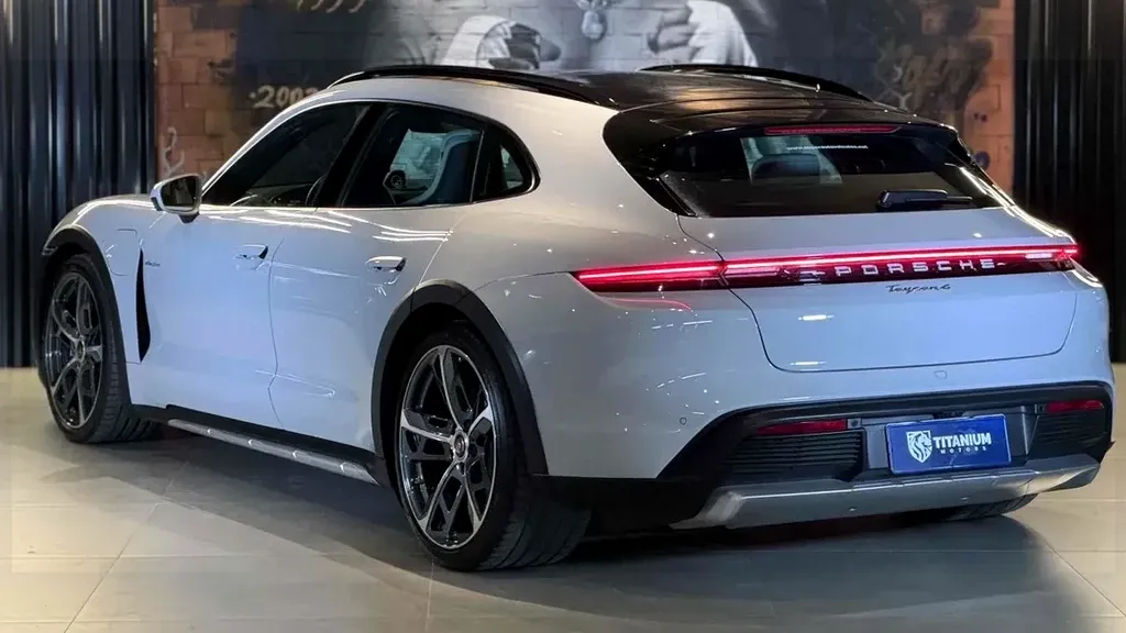 Porsche Taycan - Imagem 5