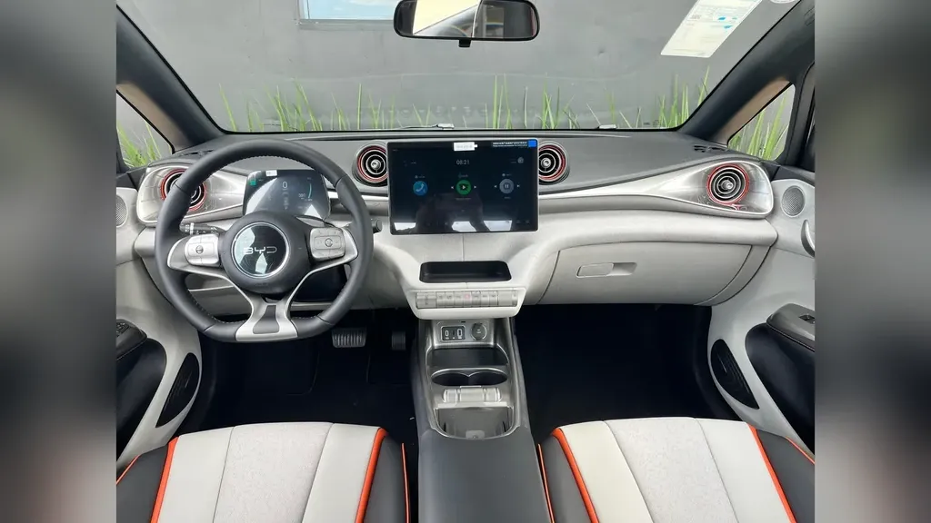 BYD Dolphin - Imagem 8