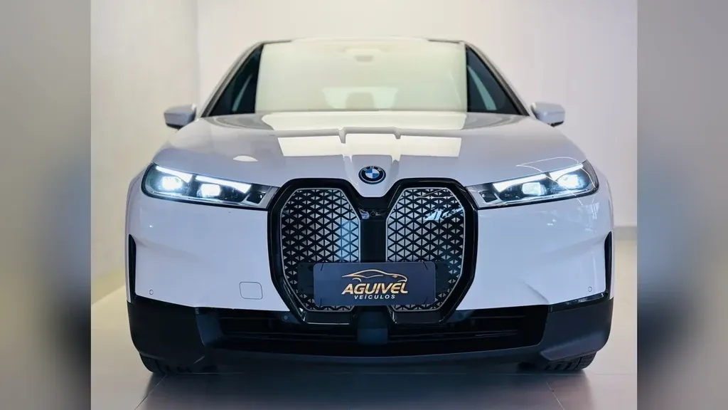 Foto de um bmw ix
