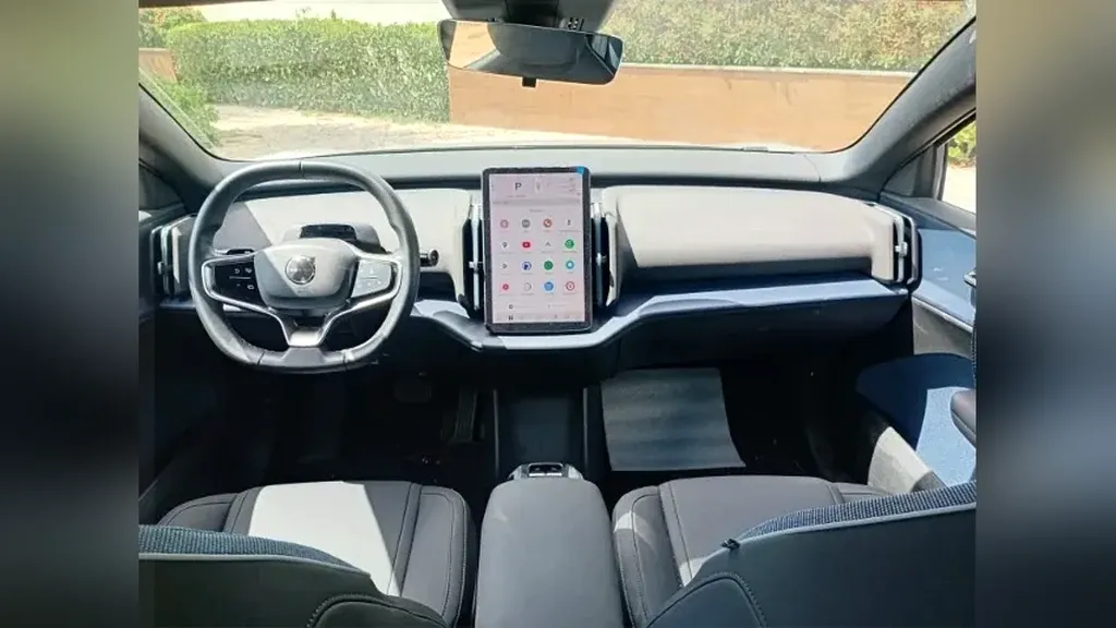 Volvo EX30 - Imagem 8