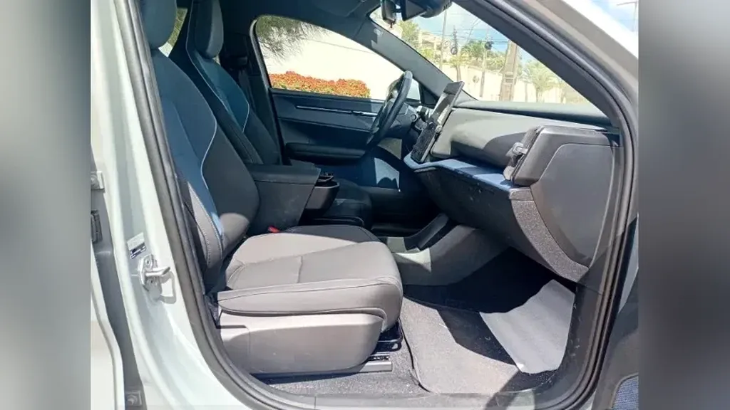 Volvo EX30 - Imagem 10