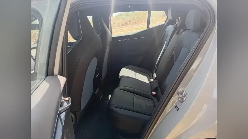 Volvo EX30 - Imagem 12