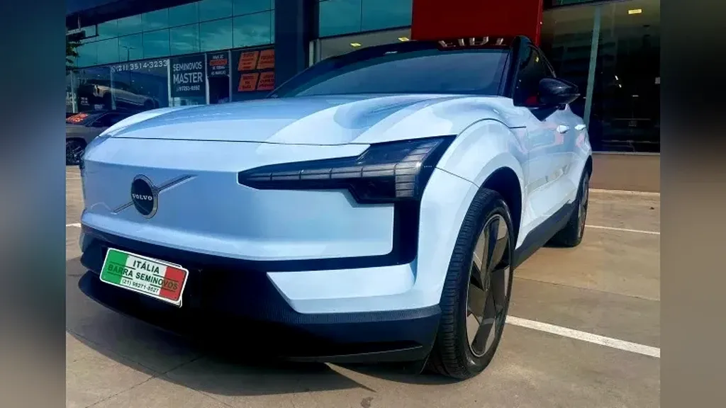 Volvo EX30 - Imagem 2