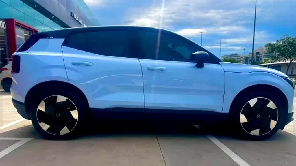 Volvo EX30 - Imagem 16