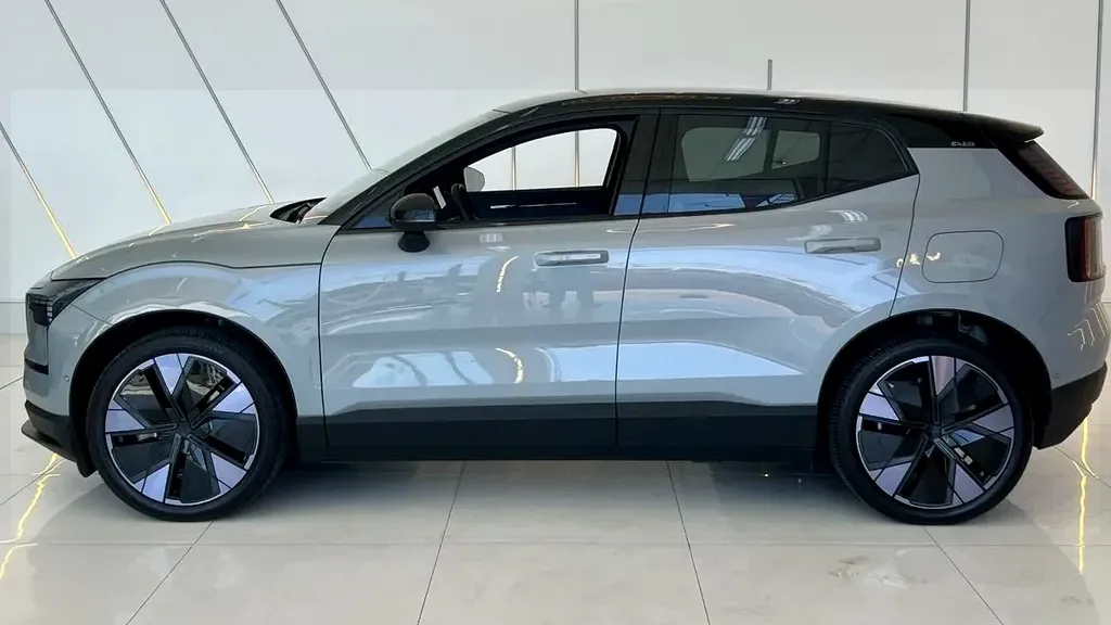 Volvo EX30 - Imagem 3