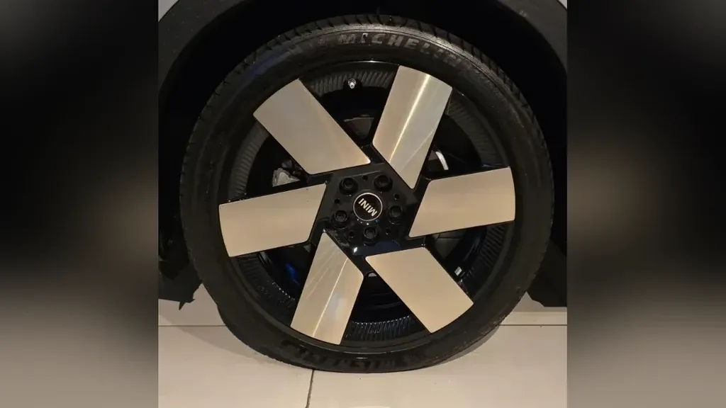 Mini Countryman SE All4 - Imagem 7