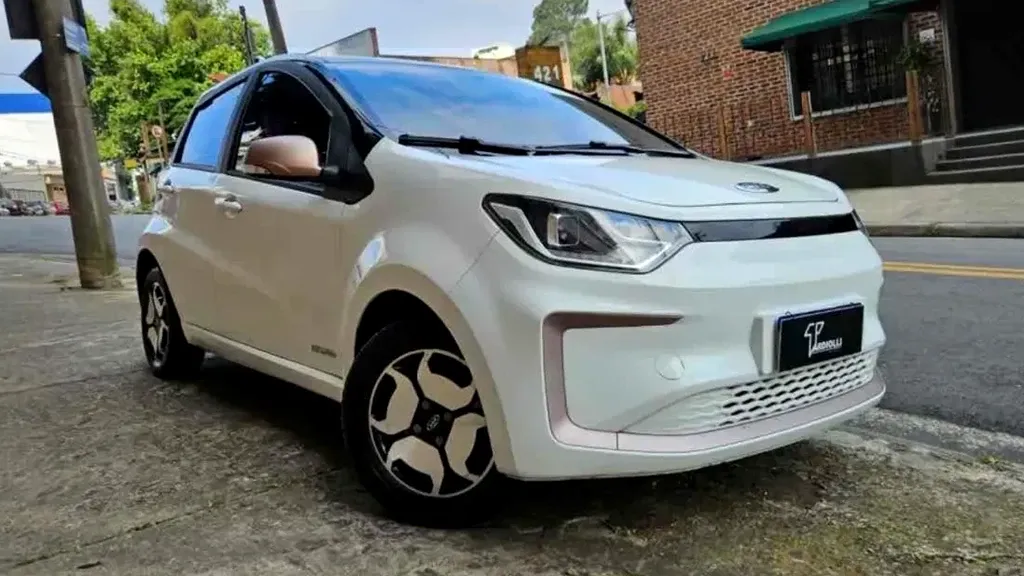 JAC E-JS1 - Imagem 4