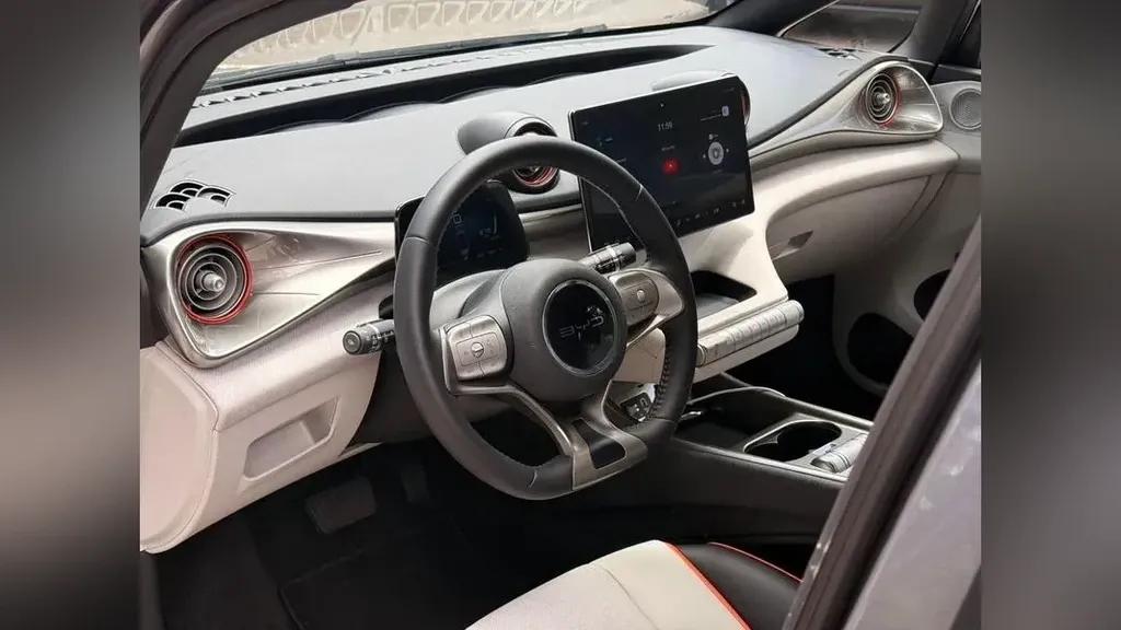 BYD Dolphin - Imagem 8