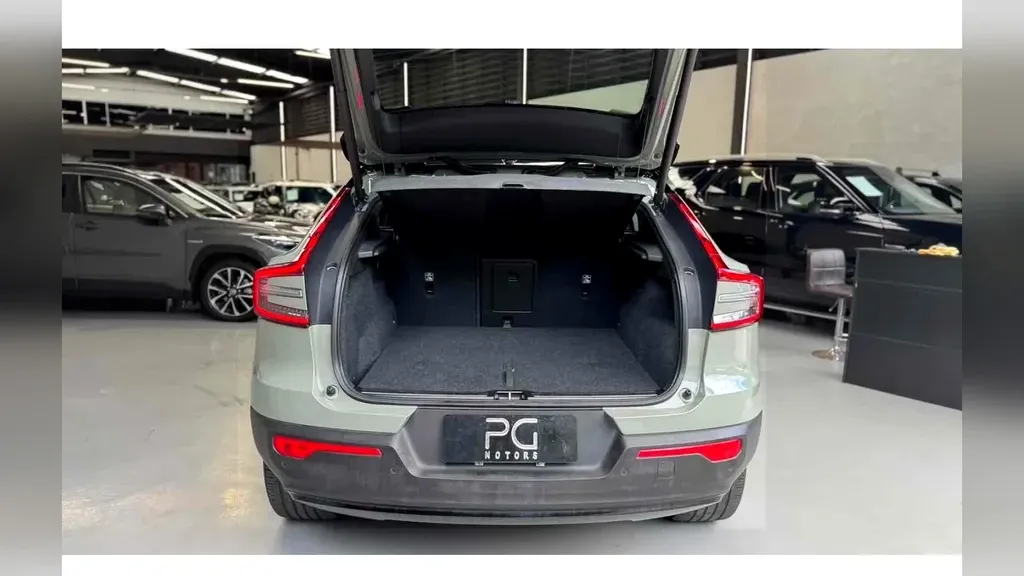 Volvo C40 Recharge - Imagem 11