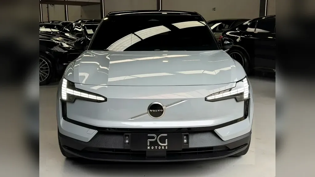 Volvo EX30 - Imagem 2