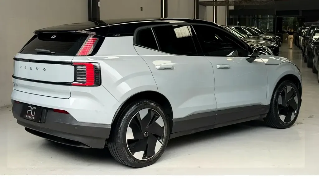 Volvo EX30 - Imagem 3