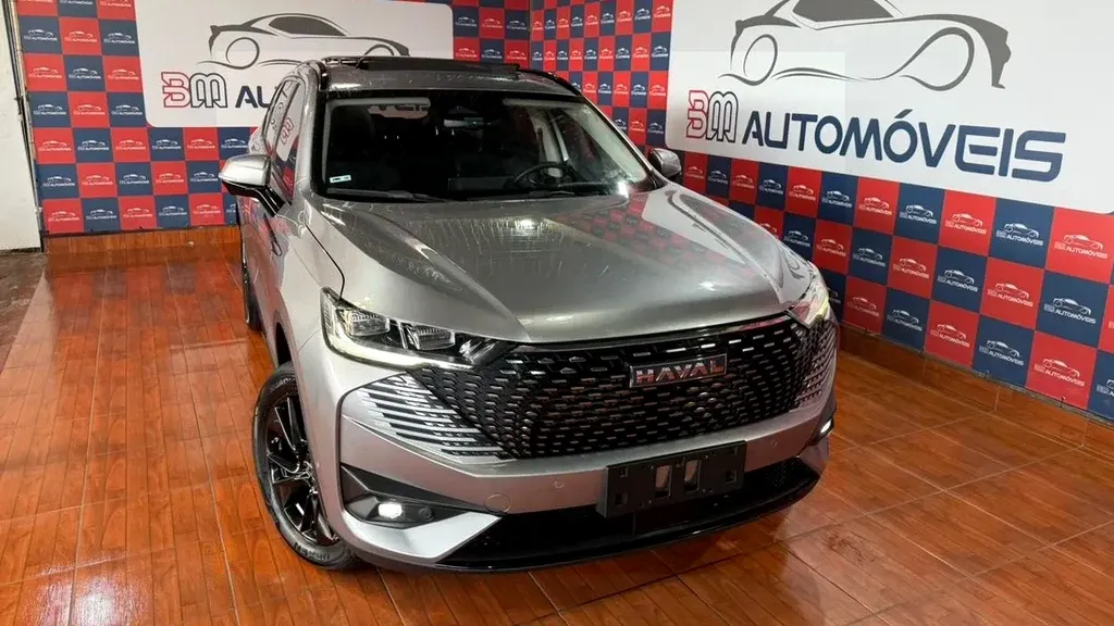 Foto de um gwm haval h6 plug-in hybrid