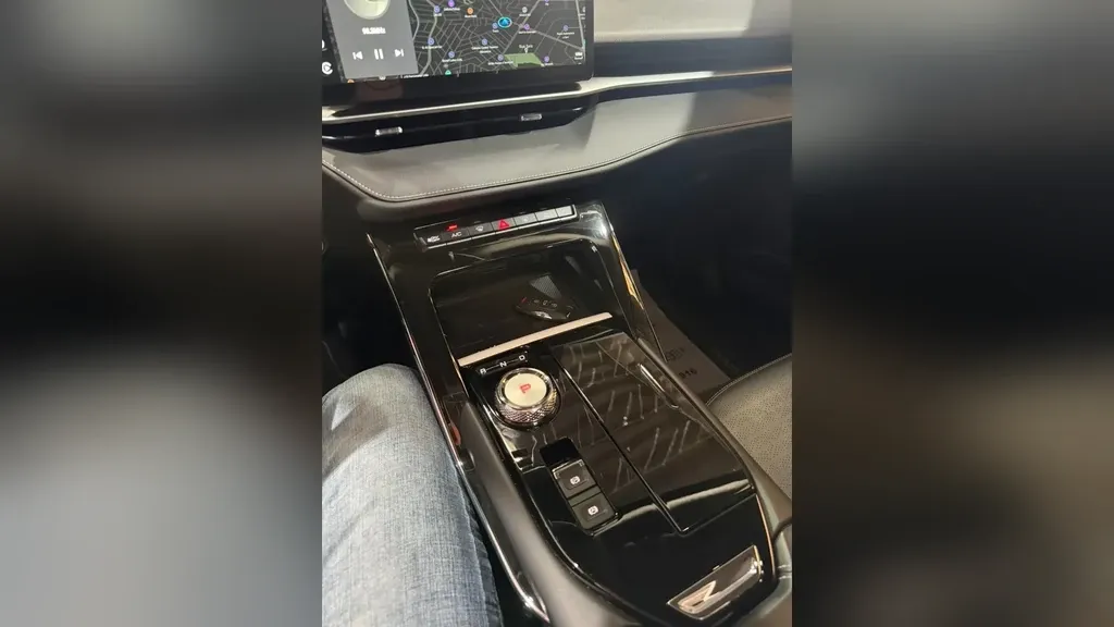 GWM Haval H6 Plug-in Hybrid - Imagem 8