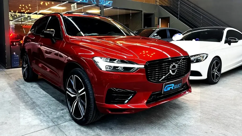 Volvo Xc60 Recharge Plug-in Hybrid - Imagem 2