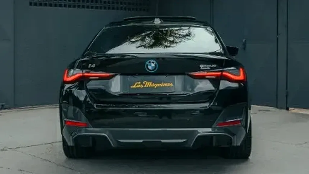BMW I4 Edrive35 - Imagem 11