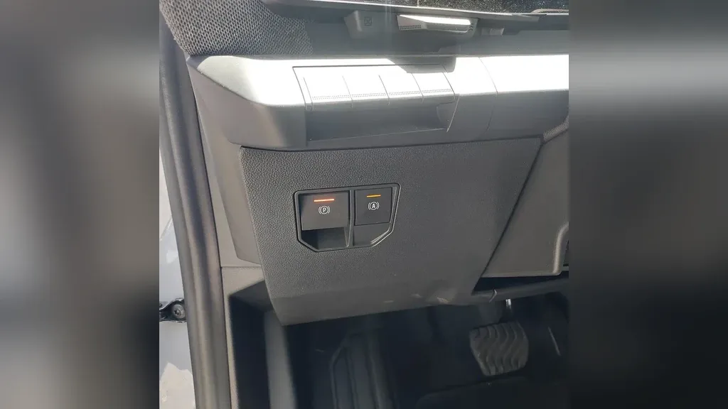 Renault Megane E-tech Electric - Imagem 12