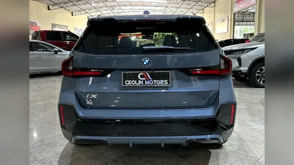 BMW IX1 - Imagem 9