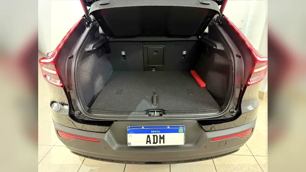 Volvo Ec40 - Imagem 12