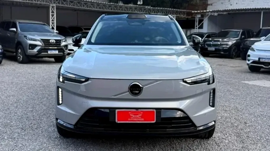 Volvo Ex90 - Imagem 2