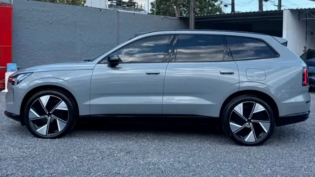 Volvo Ex90 - Imagem 8