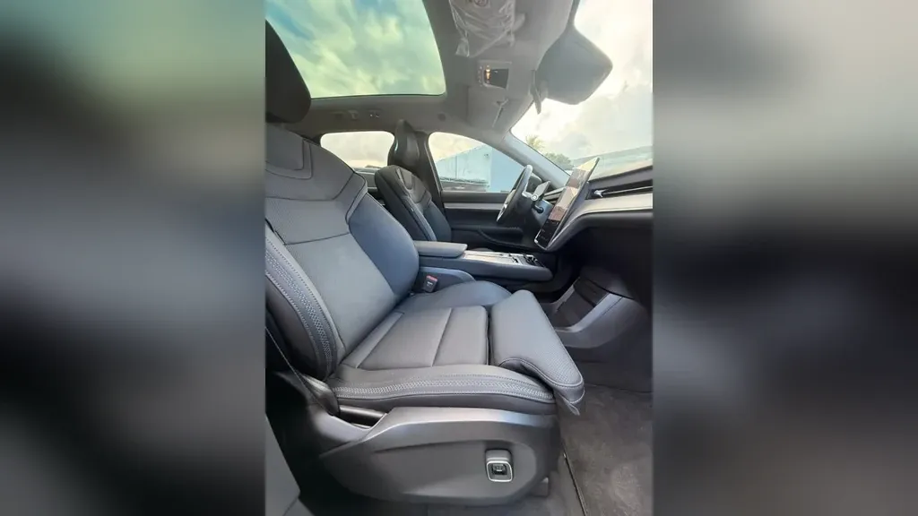 Volvo Ex90 - Imagem 15