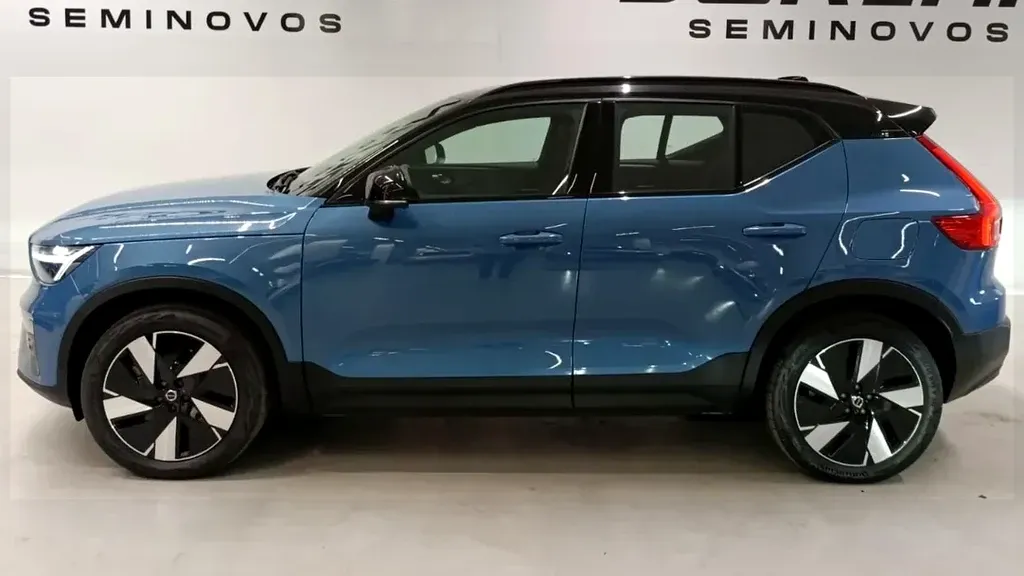 Volvo XC40 Recharge - Imagem 7