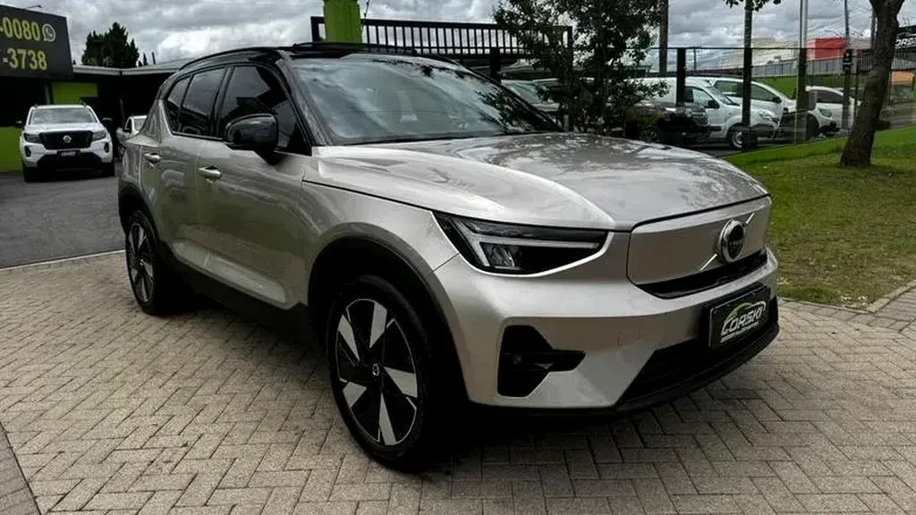 Volvo XC40 Recharge - Imagem 4